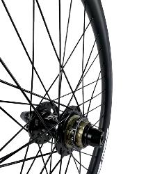 Roue Arrière ICE RAFALE X 20" Carbone + Moyeu ICE HACKER X Disc 36T 15/10 mm