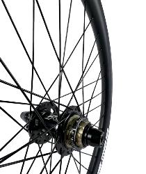 Roue arrière ICE SK disque  20 x 1-3/8 Carbone +Moyeu ICE HACKER X Disque