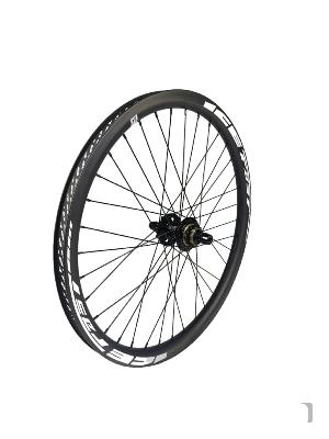 Roue Arrière ICE RAFALE 24"X Carbone disque + Moyeu ICE HACKER Disque
