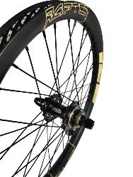 Roue Arrière ICE RAPTOR 20" Carbone Noir / Sable - Moyeu ICE HACKER Disque