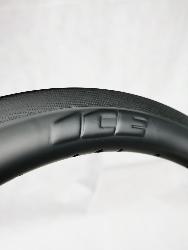 Cercle ICE FAST 38 Carbone 24" X 1.75 36 Trous (ERD 452mm)