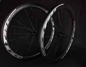 Paire de roues ICE SATURN Route 50 mm disk 12 x 100 mm / 12 x142mm SHIMANO moyeux YUNIPER Black (pne